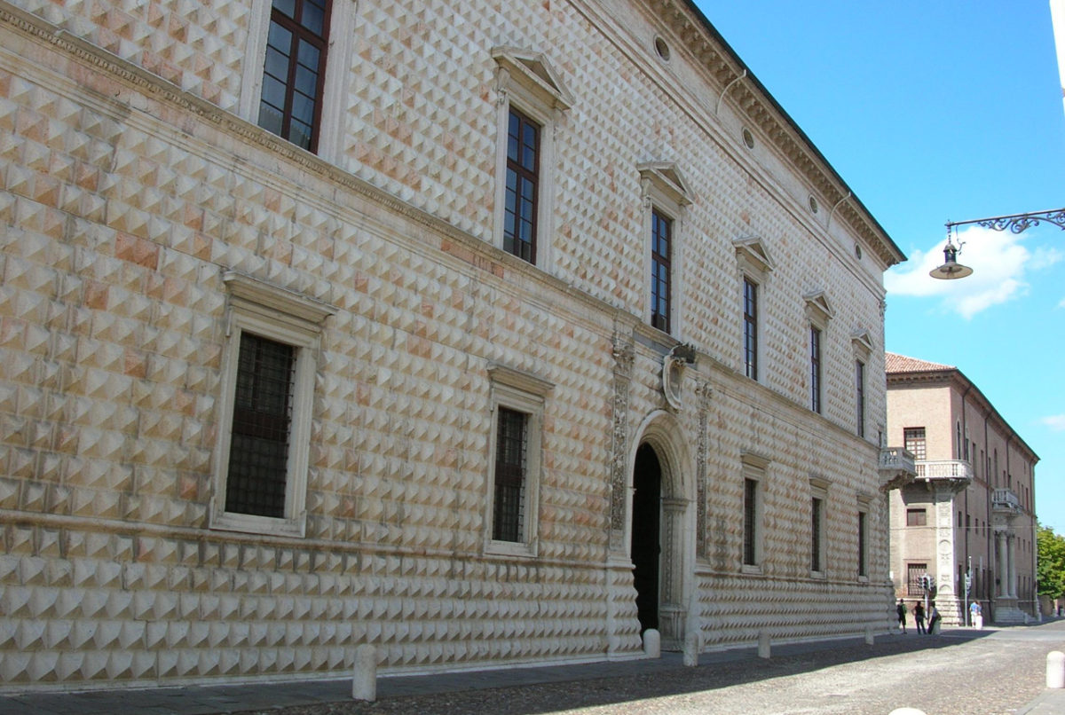 palazzo-diamanti