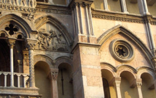 rosoni-duomo-ferrara